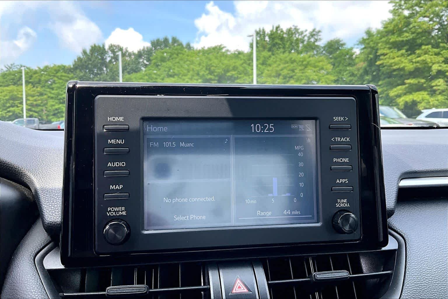 Used 2019 Magnetic Gray Metallic Toyota XLE image 34