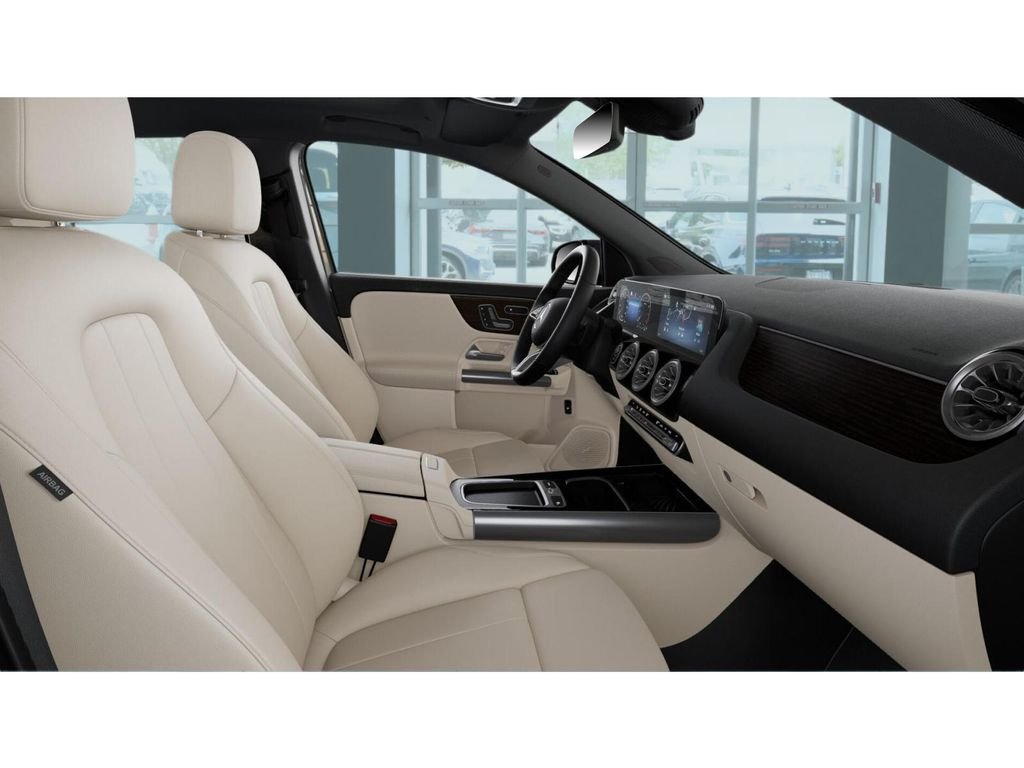 New 2026 Mountain Grey Metallic Mercedes-Benz GLA 250 image 4