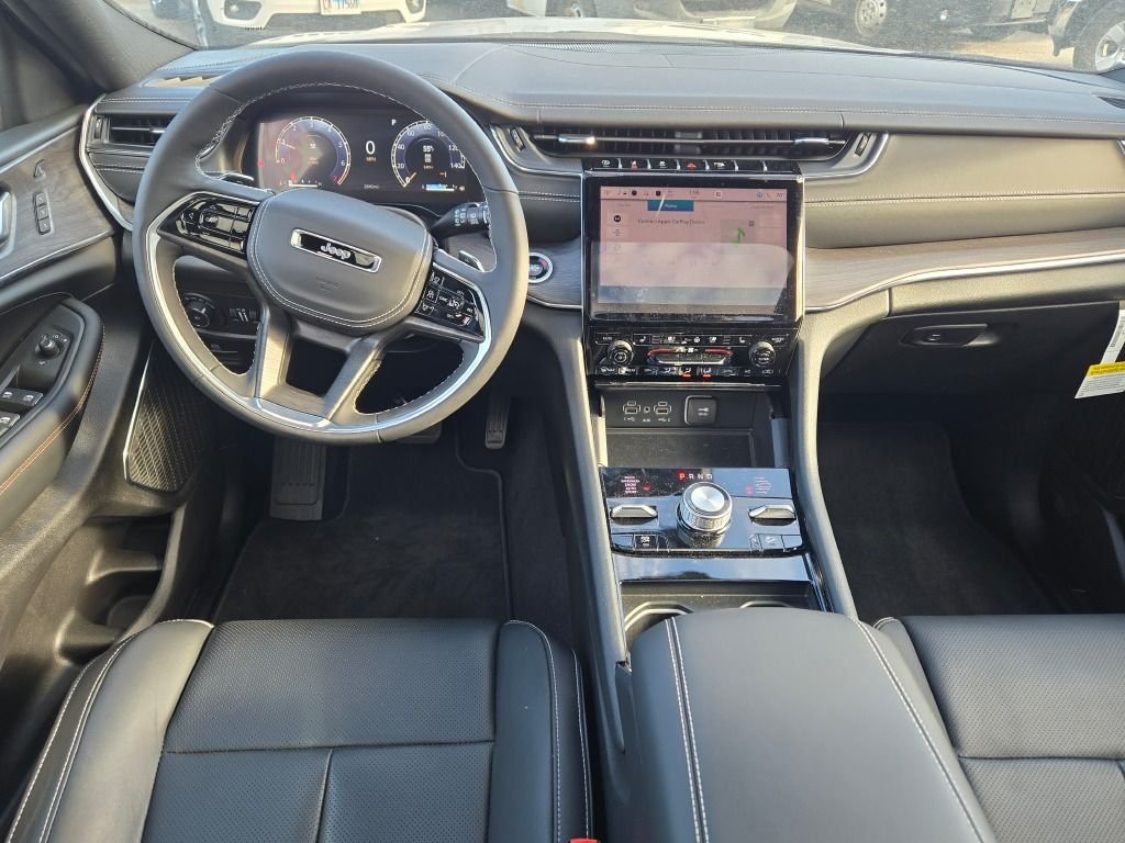 2025 Jeep Grand Cherokee Overland - Photo 18