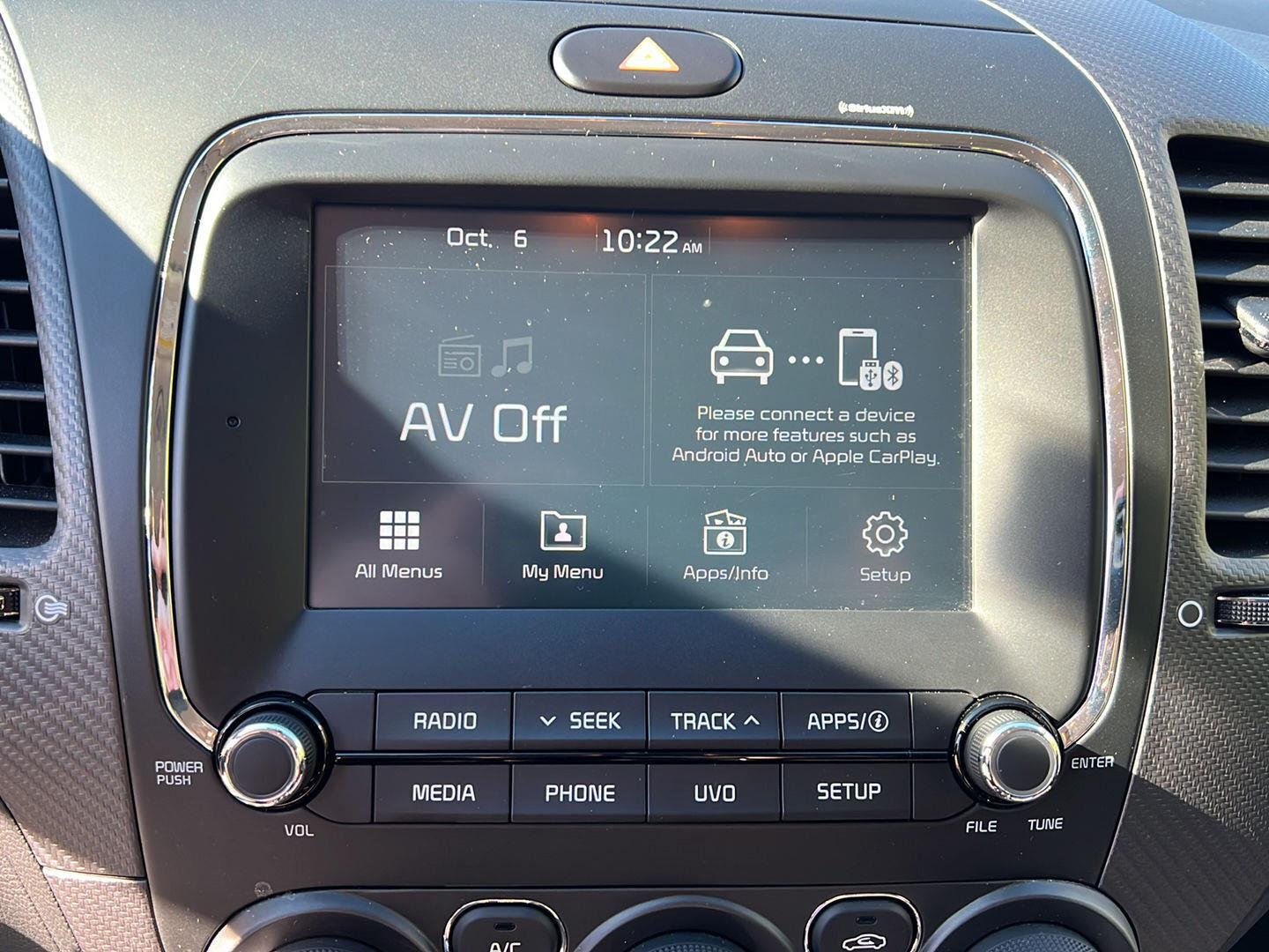 Used 2018 Currant Red Kia S image 11