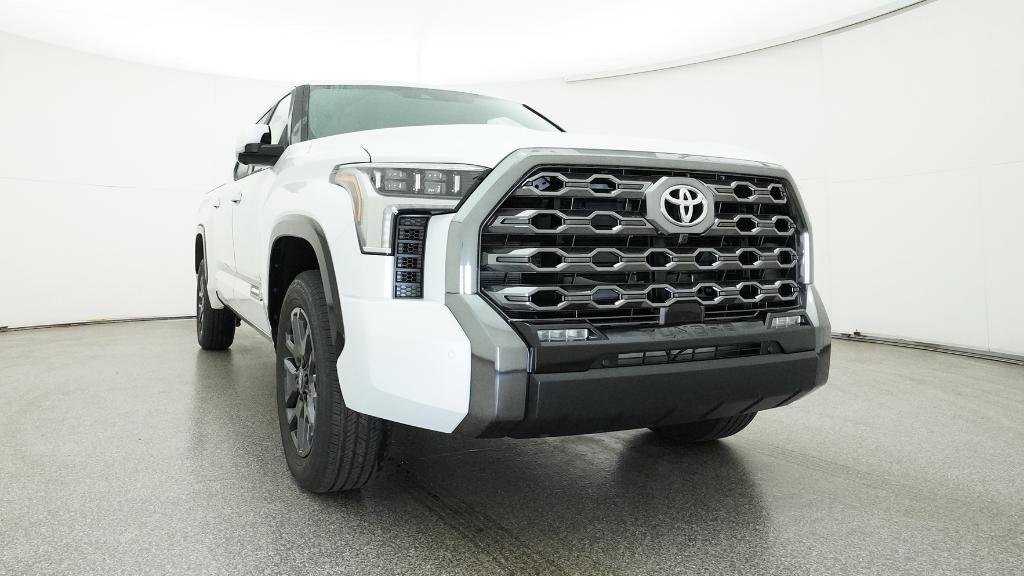 New 2026 Wind Chill Pearl Toyota Platinum image 17