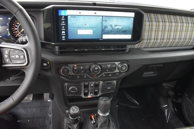 New 2026 Black Clear-Coat Exterior Paint Jeep 85th Anniversary Edition image 9