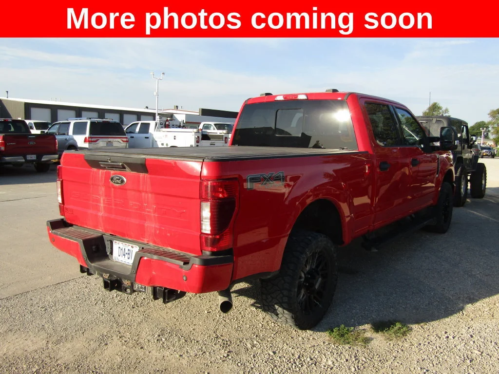 Used 2022  Ford XL image 5