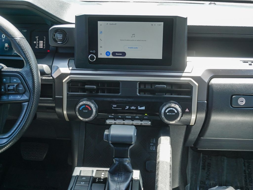 Used 2025  Toyota SR5 image 15