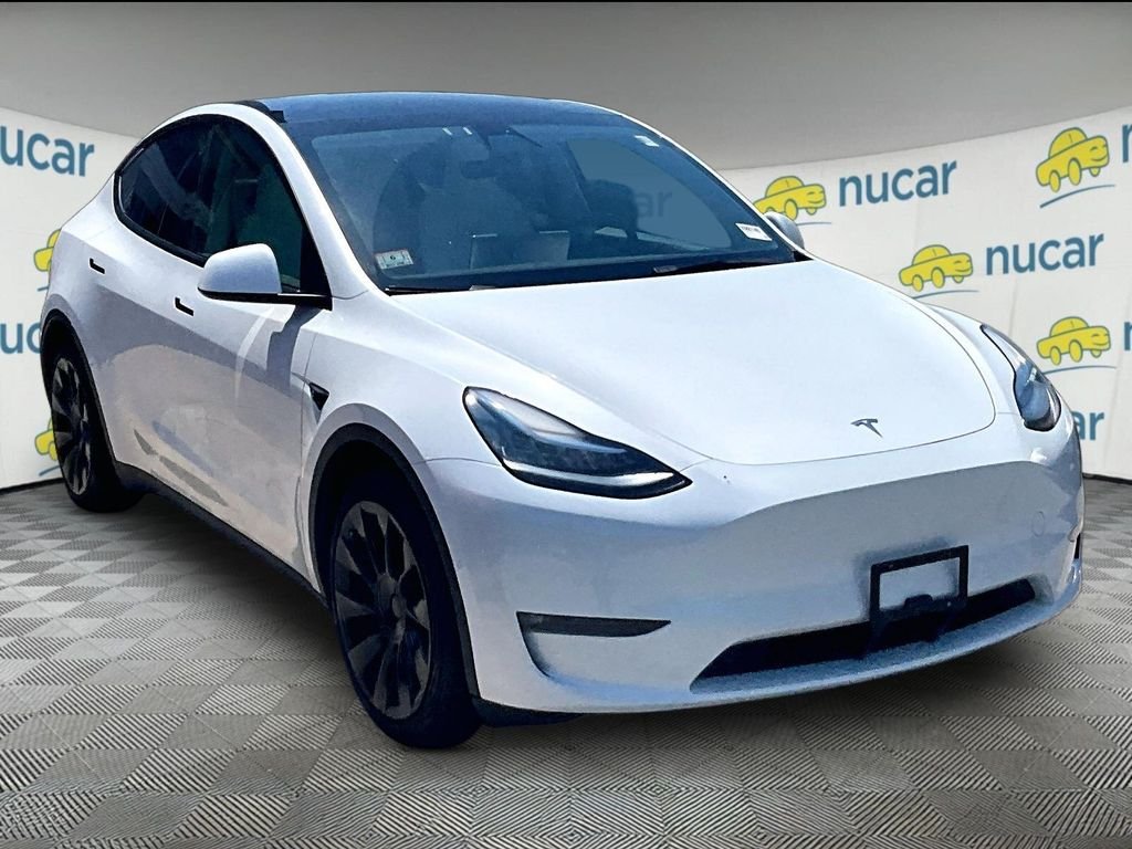 Used 2021 White Tesla Long Range image 1