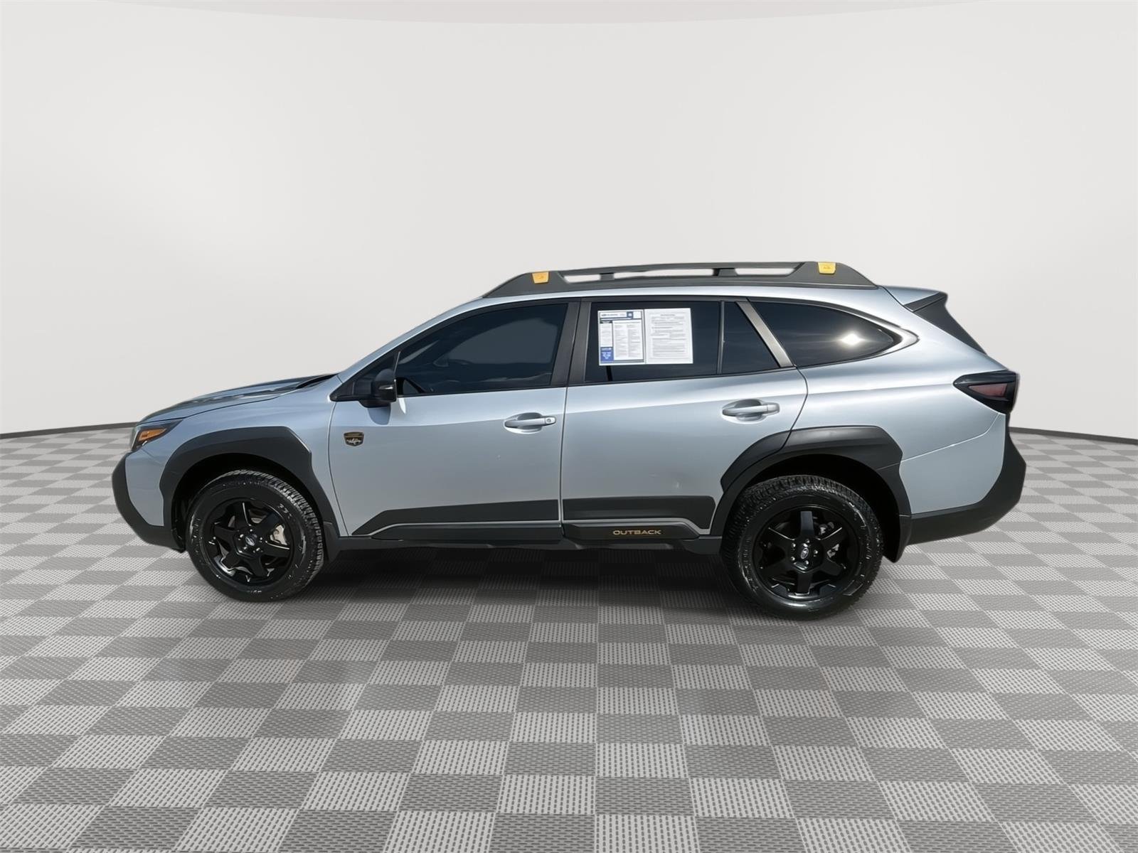 Used 2022 Ice Silver Metallic Subaru Wilderness image 12