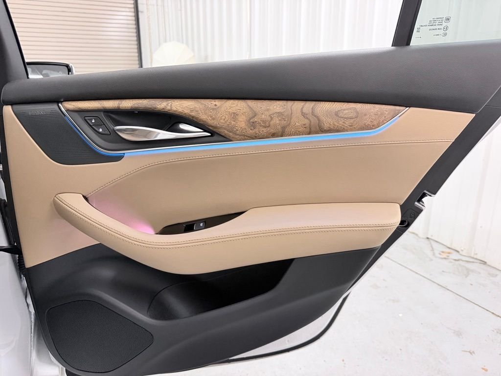 Used 2025 White Cadillac Premium Luxury image 44