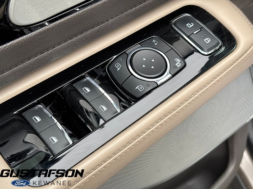 Used 2020 Iced Mocha Metallic Lincoln Reserve image 33