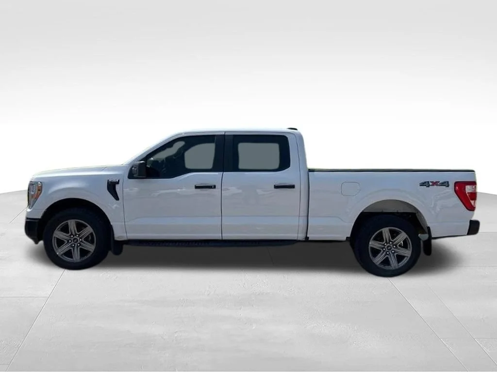 Used 2022 White Ford XL image 7