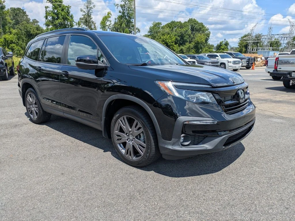 Used 2022  Honda Sport image 2