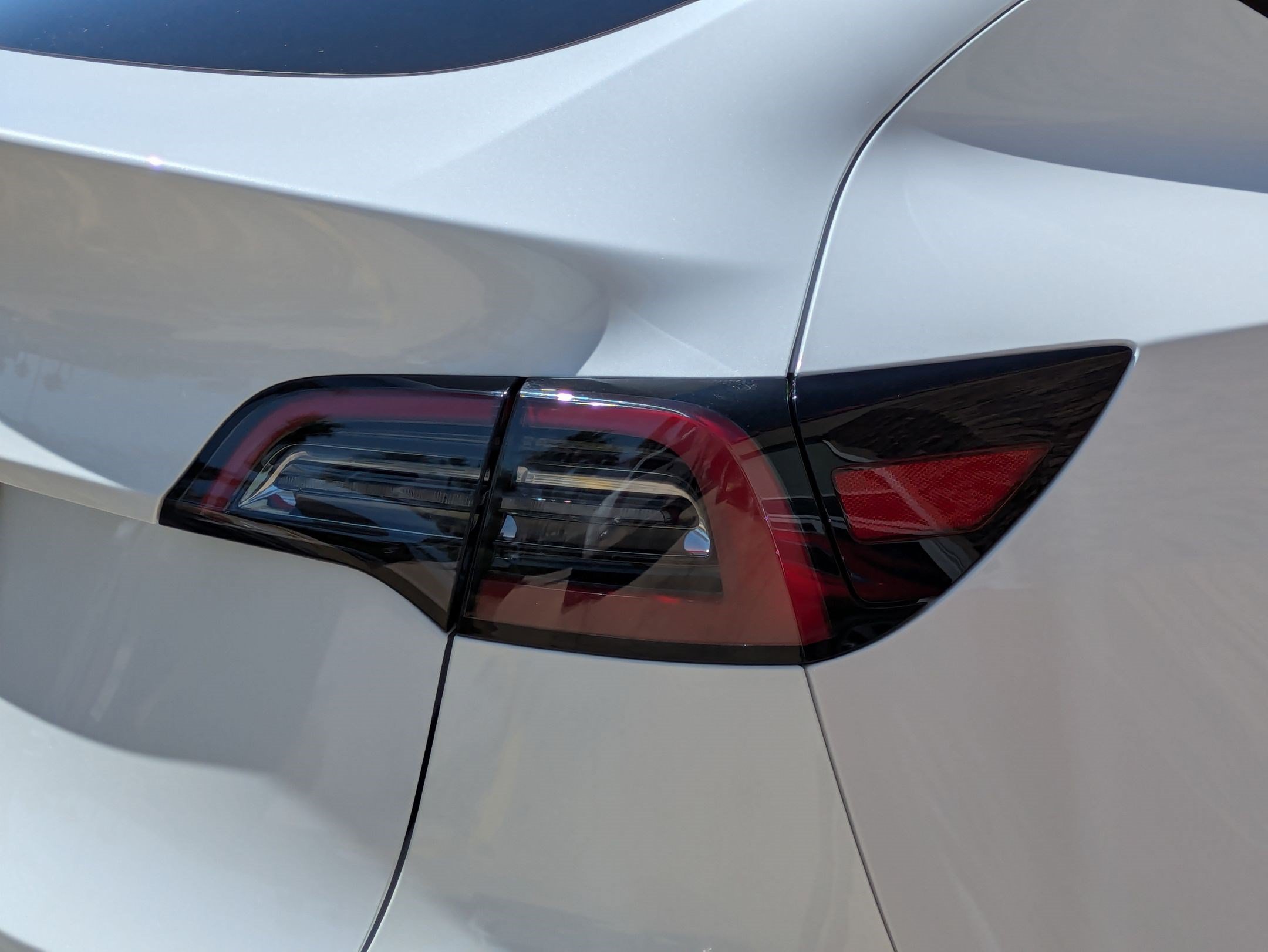 Used 2024 White Tesla Long Range Single Motor Rear-Wheel Drive image 10