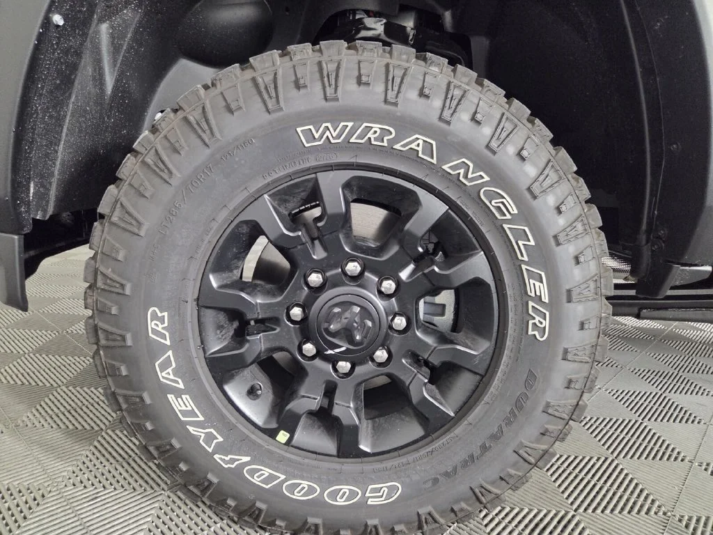 New 2027 Ceramic Gray Clear-Coat Paint RAM Power Wagon Hemi image 29