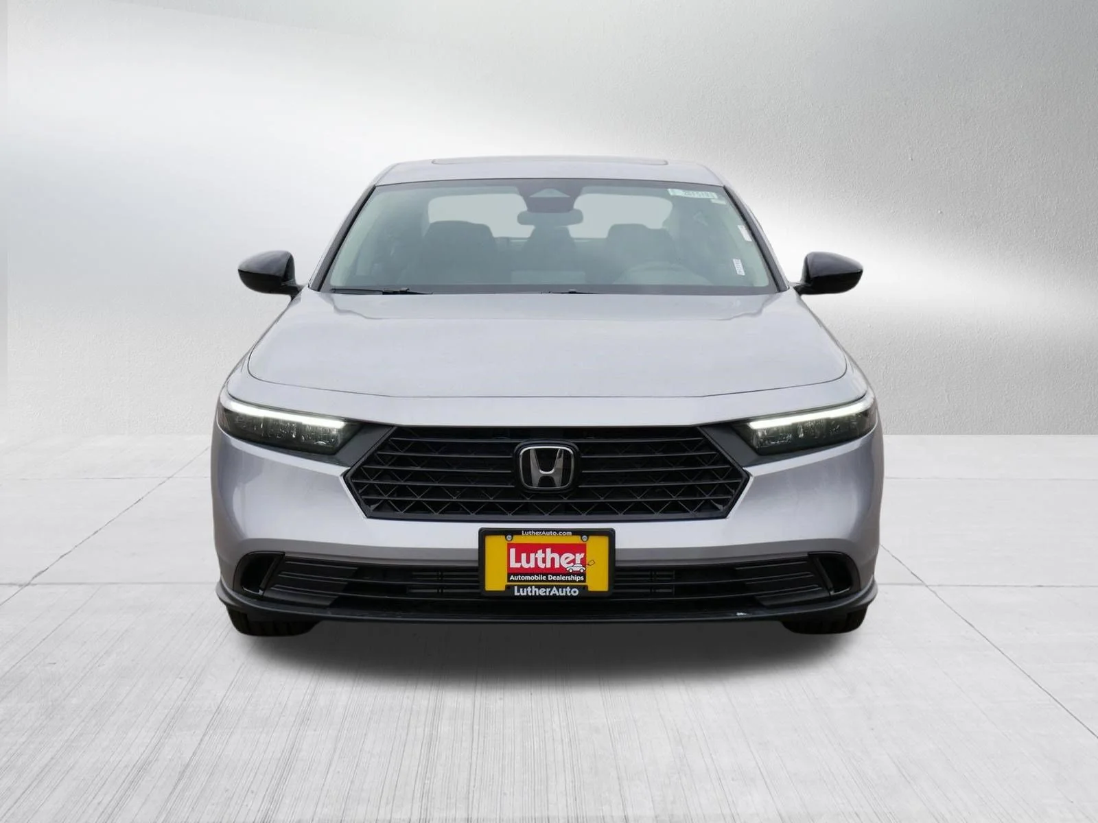 New 2026 Solar Silver Metallic Honda SE image 2