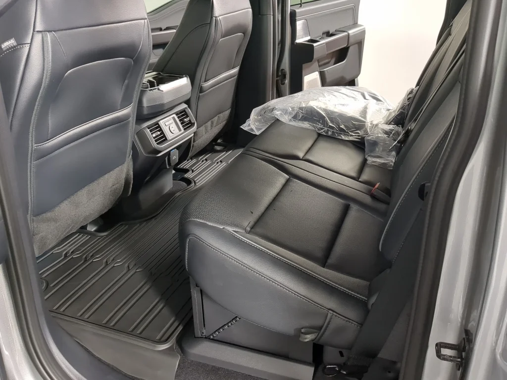 New 2026 Iconic Silver Metallic Ford Lariat® image 14