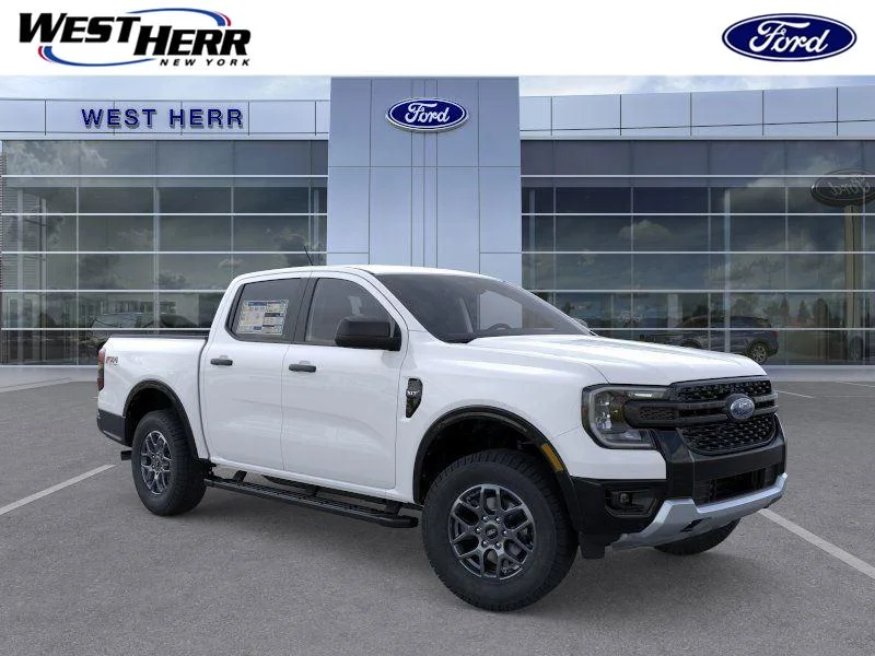 New 2025 Oxford White Ford XLT image 1