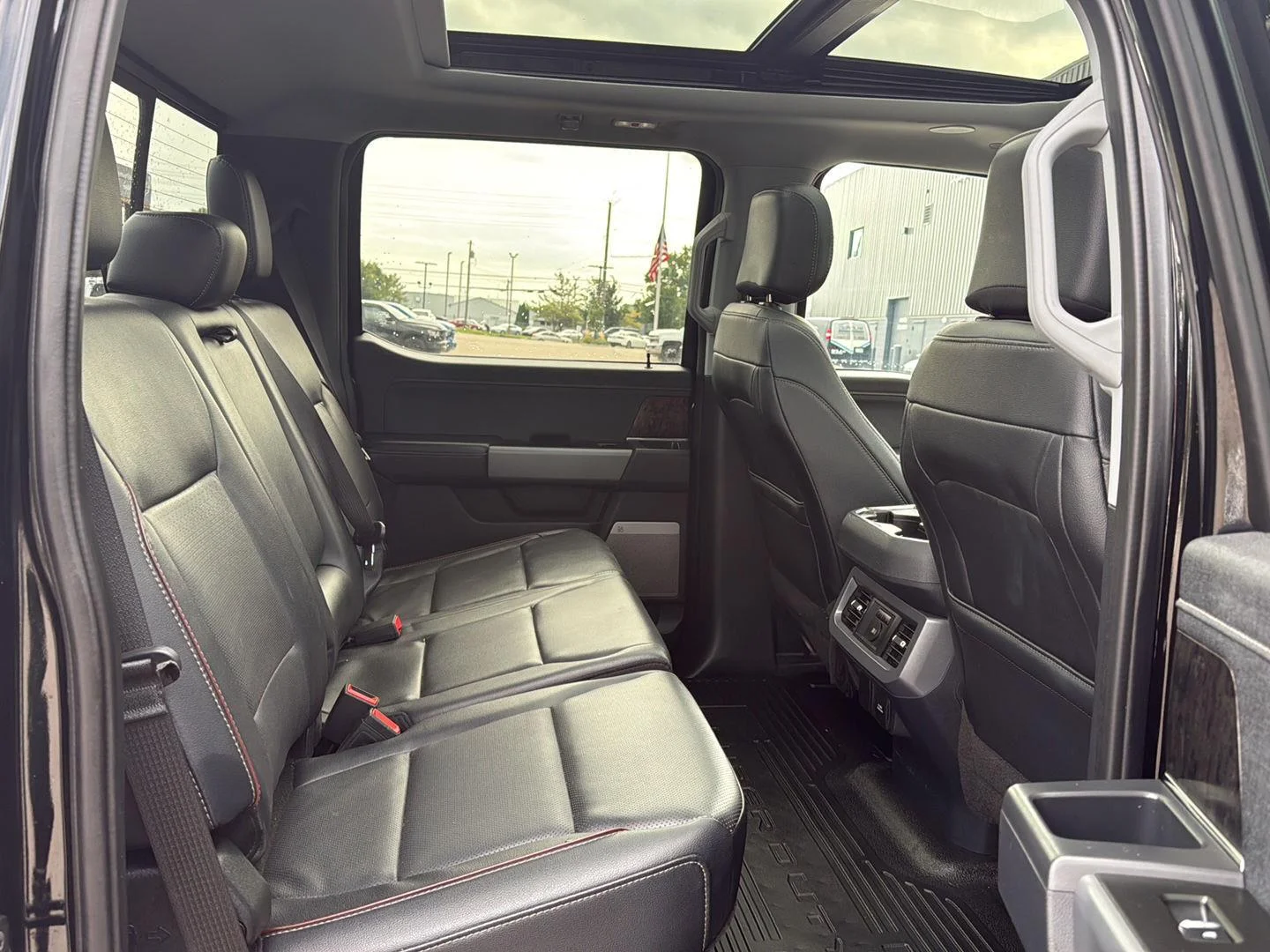 Used 2024 Agate Black Metallic Ford Lariat image 11