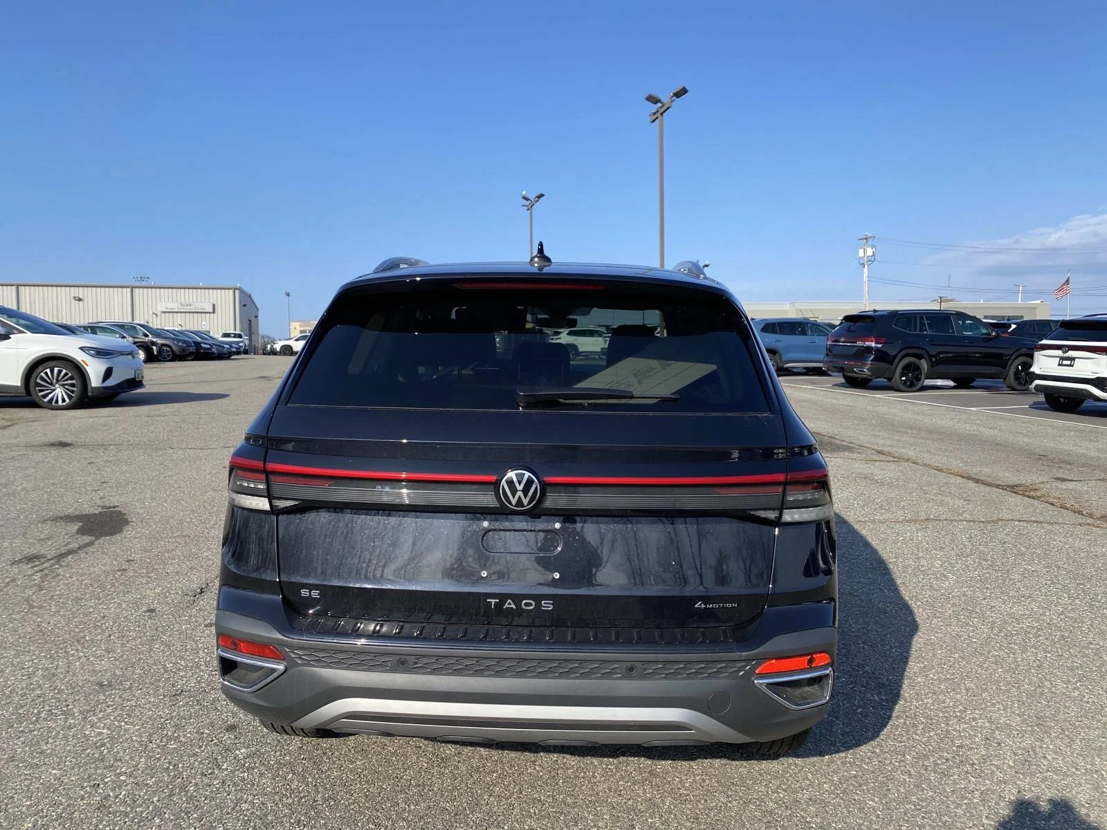 2026 Volkswagen Taos SE - Photo 4