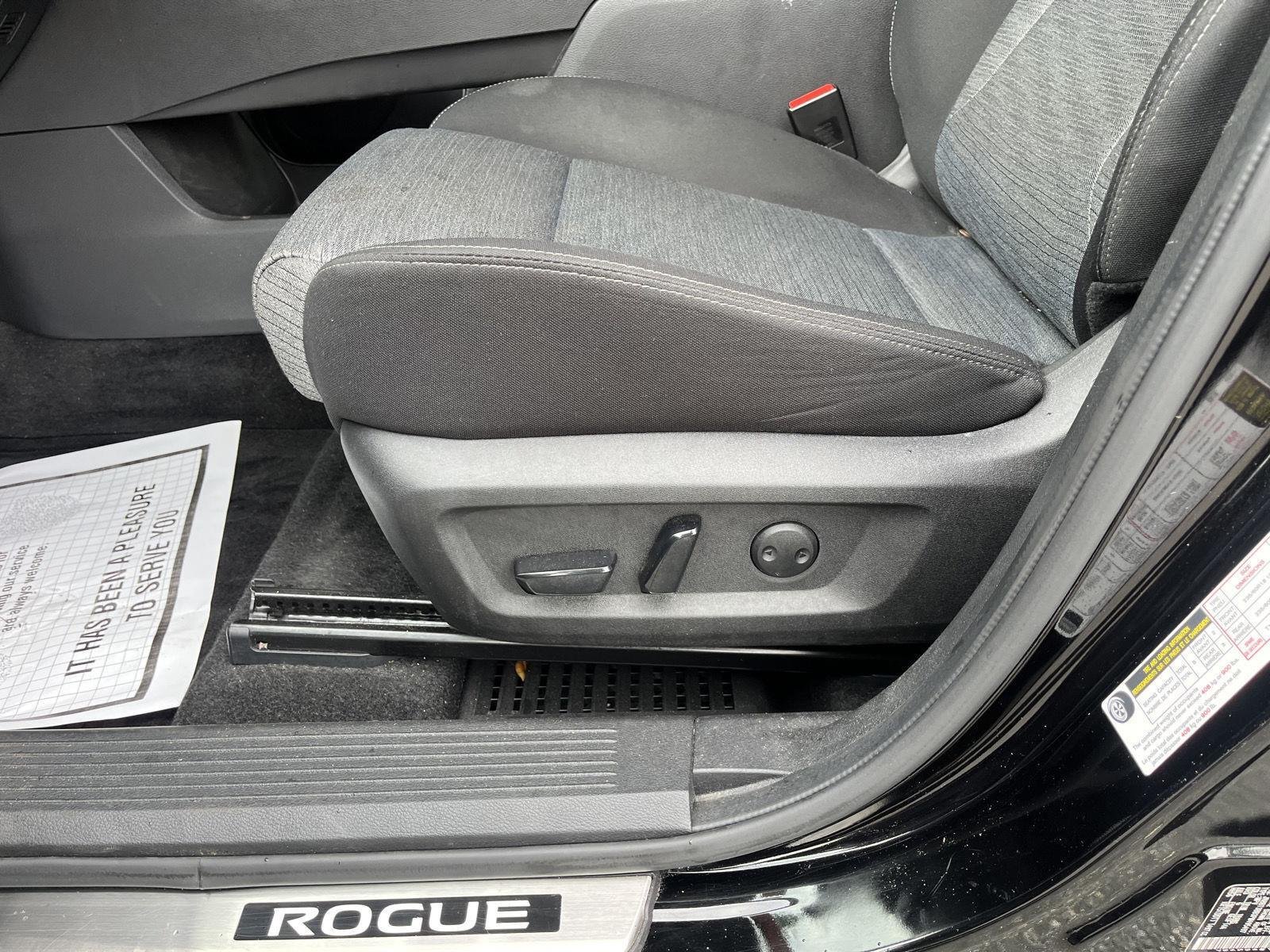 Used 2023 Super Black Nissan SV image 19
