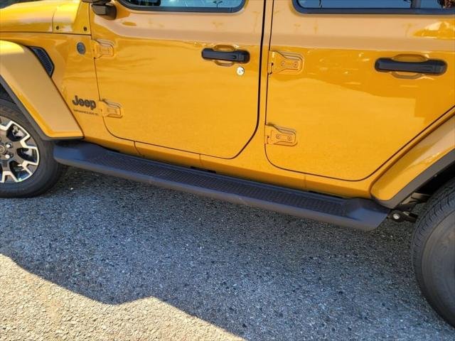 New 2026 Goldilocks Exterior Paint Jeep Sahara image 43