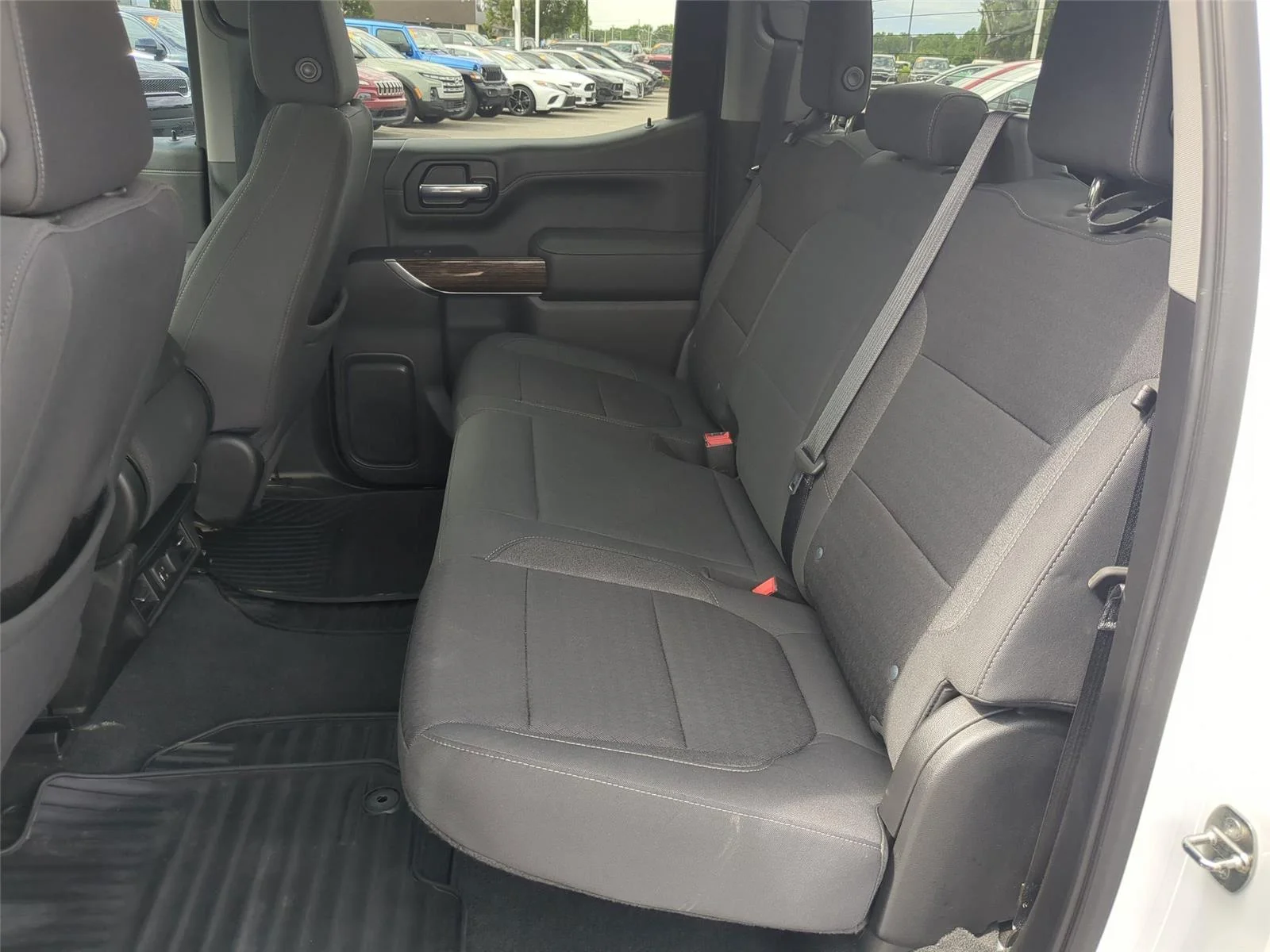 Used 2021 Summit White GMC SLE image 27