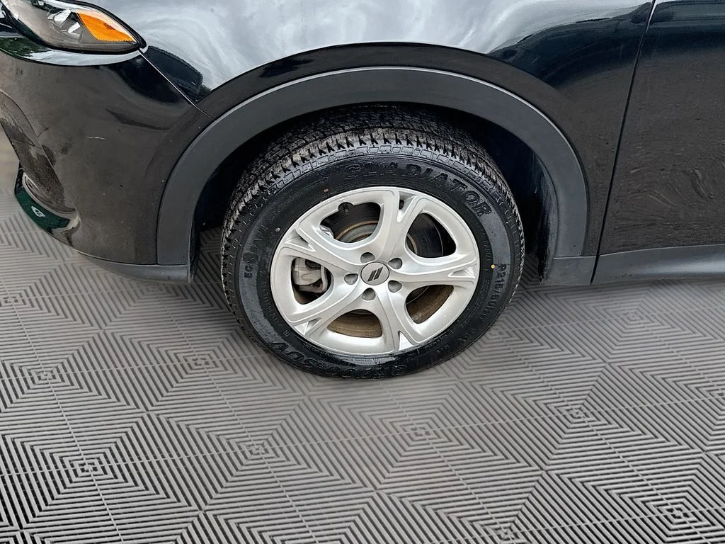 Used 2024  Dodge GT image 35