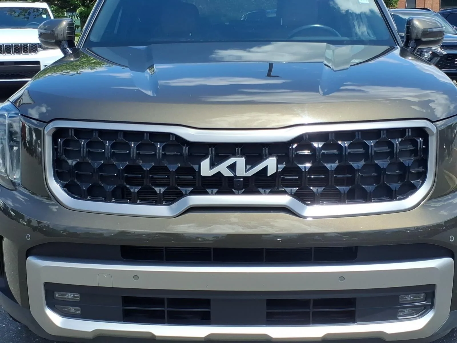 Used 2023 Dark Moss Kia SX X-Line image 16