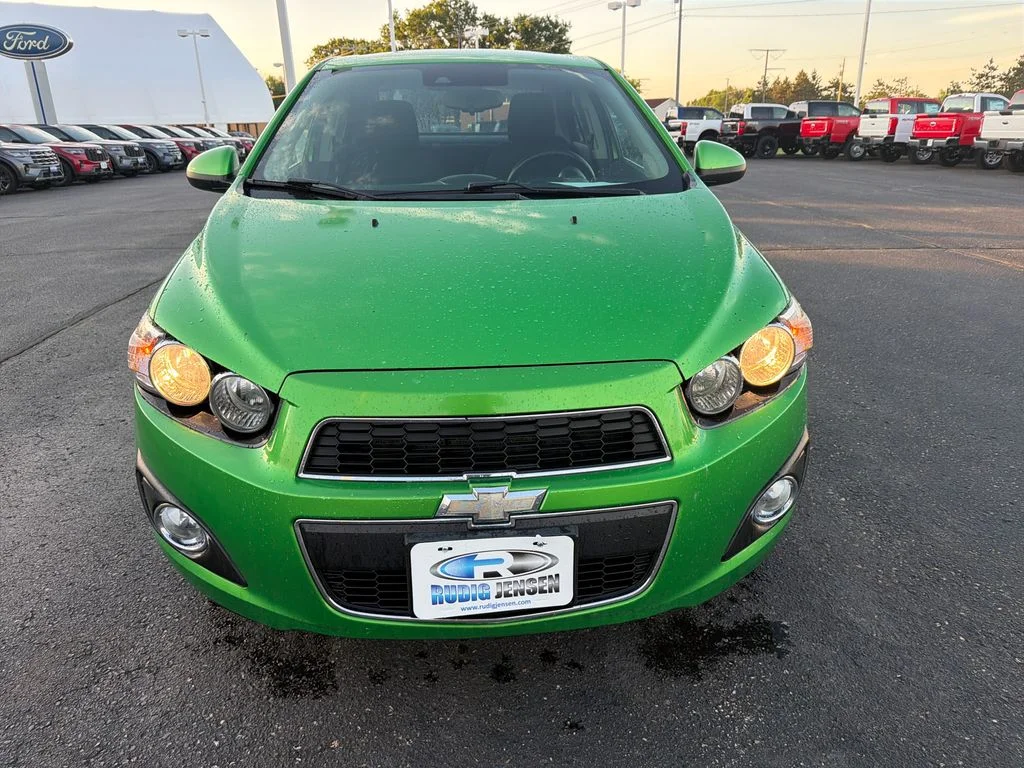 Used 2014 Green Chevrolet LT image 7