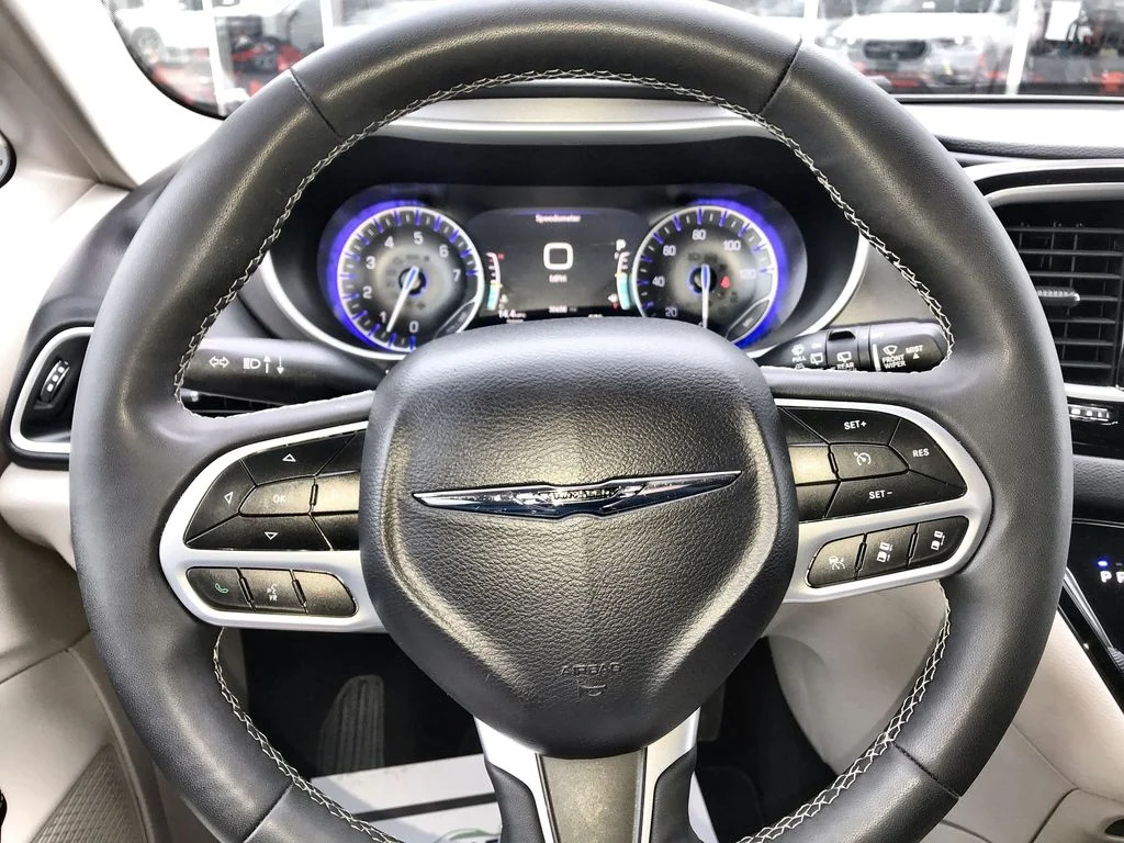 Used 2024 White Chrysler Touring L image 14