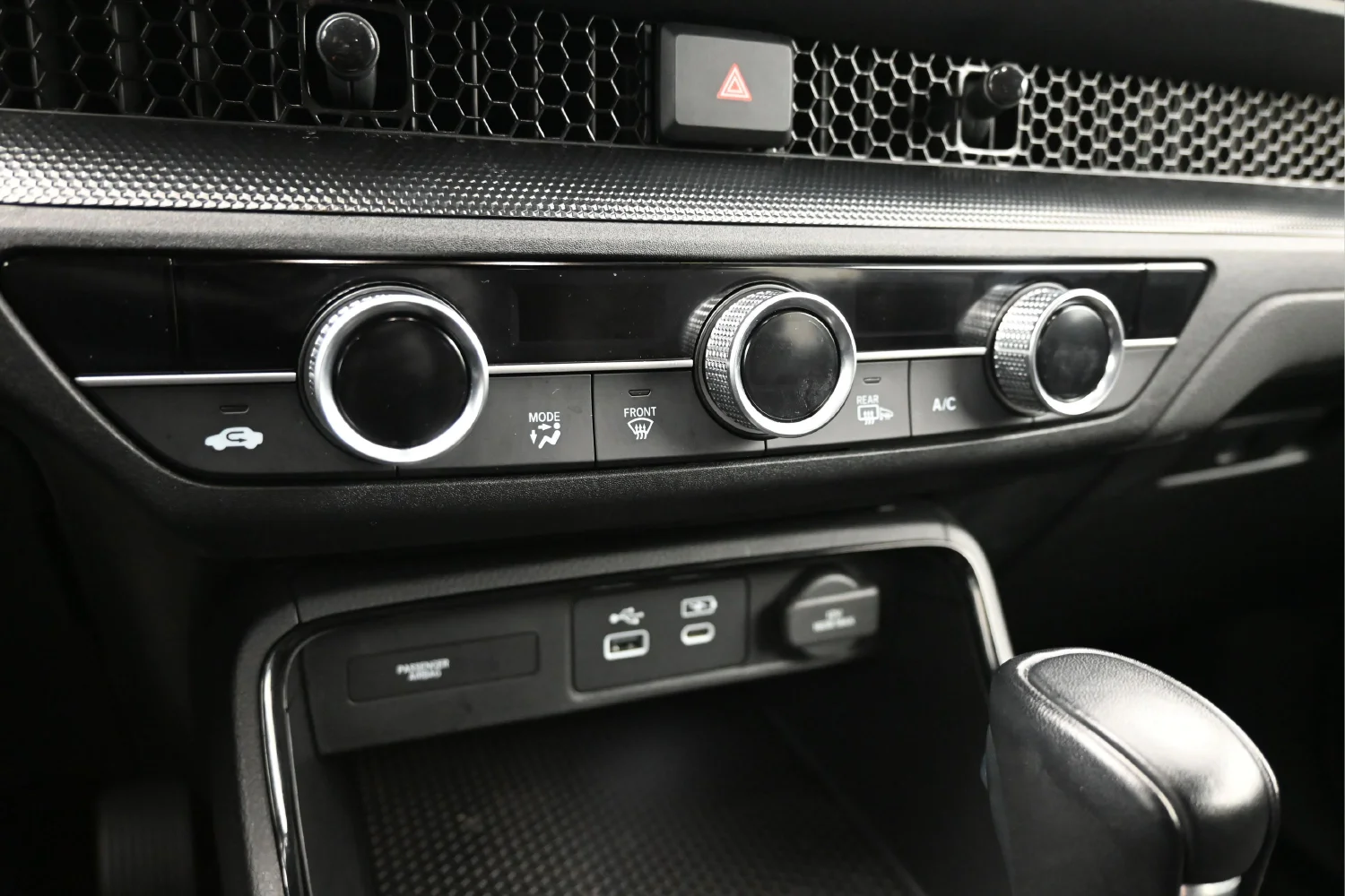 Used 2024  Honda Sport image 16