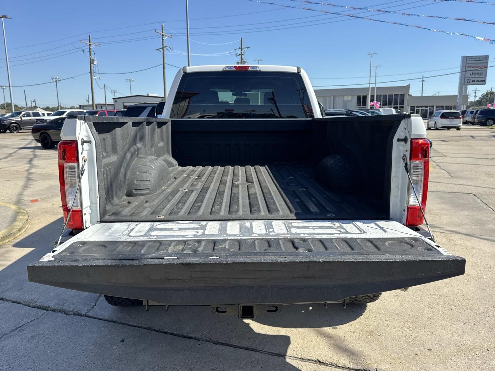 Used 2019 Oxford White Ford XL image 8