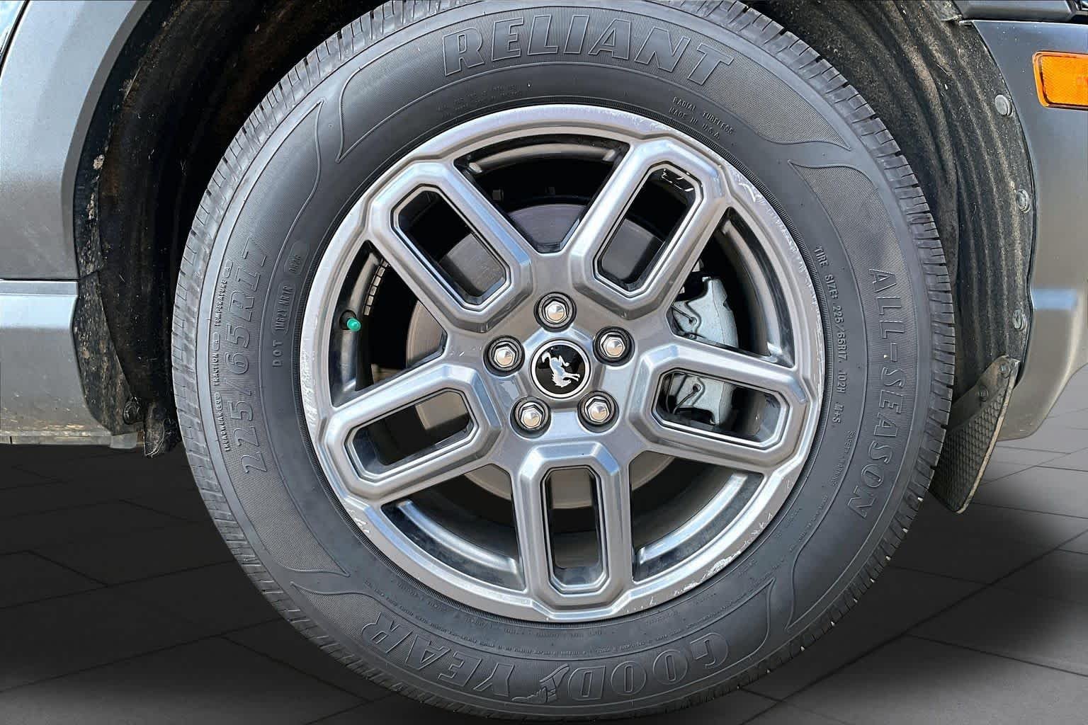 Used 2025 Shadow Black Ford Big Bend image 10
