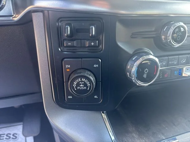 Used 2023 Oxford White Ford Lariat image 19