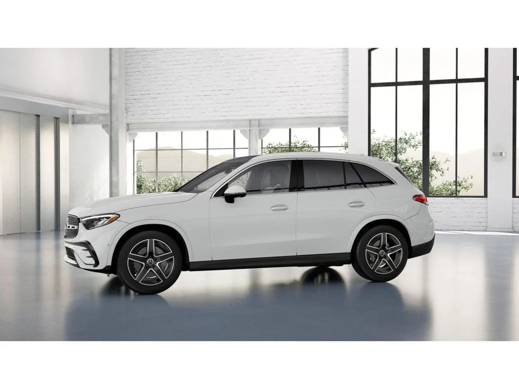 New 2027 White Mercedes-Benz GLC 300 image 36