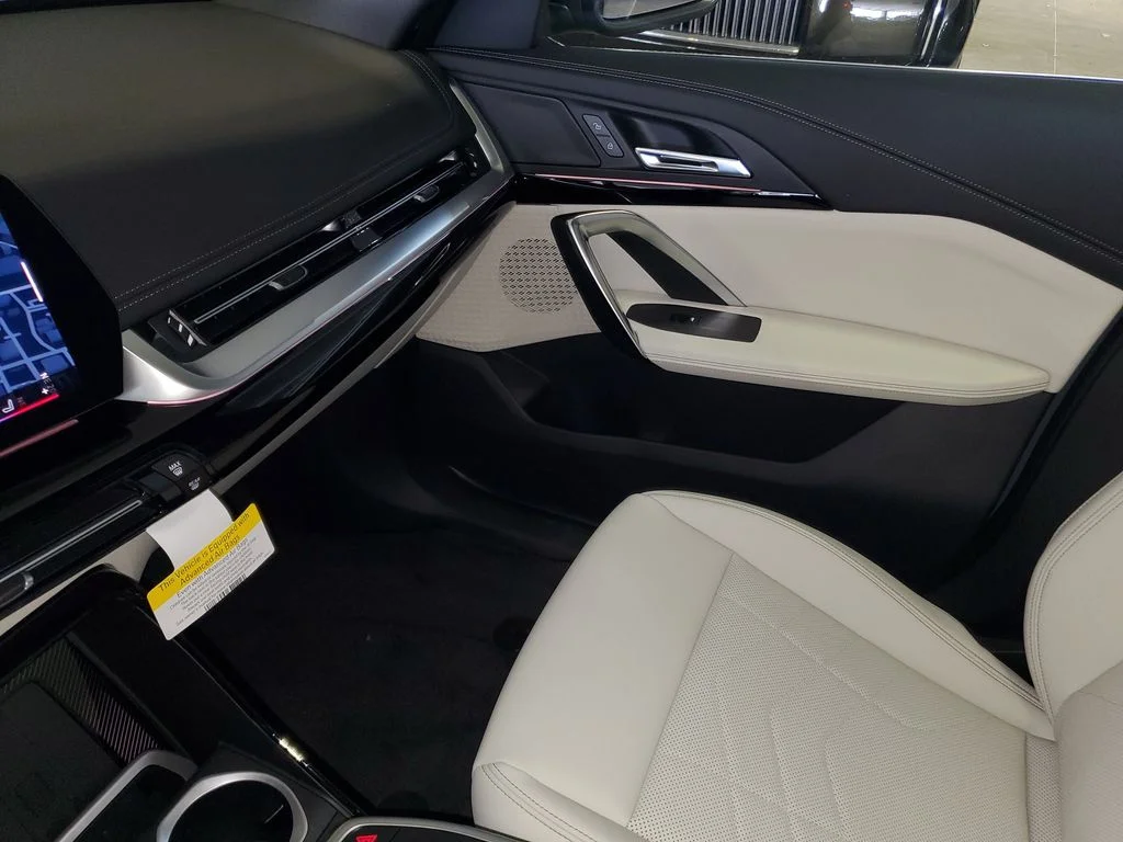 New 2026 Cape York Green Metallic BMW xDrive28i image 20