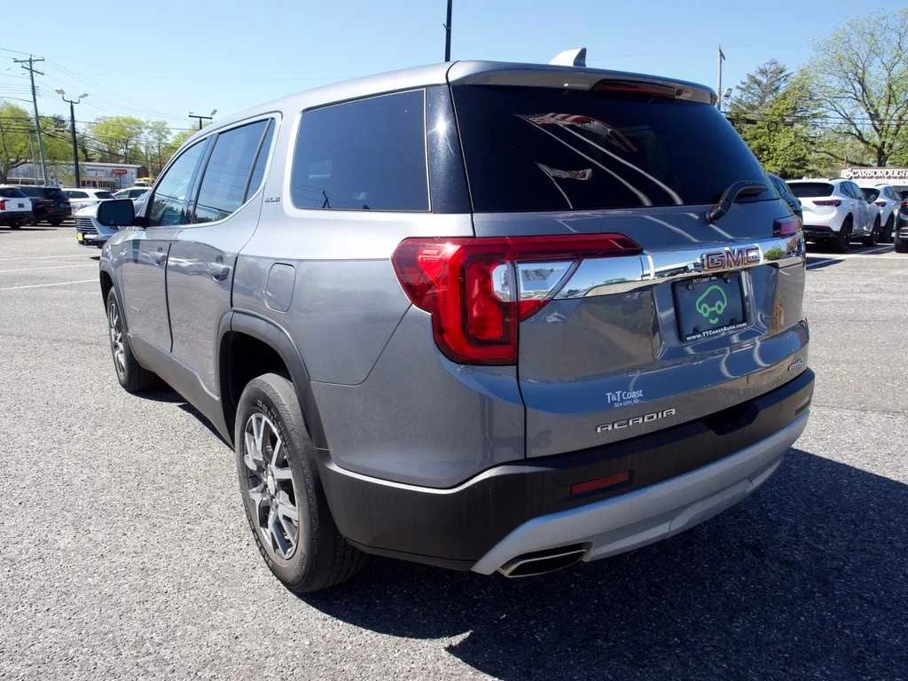 2021 GMC Acadia SLE - Photo 7