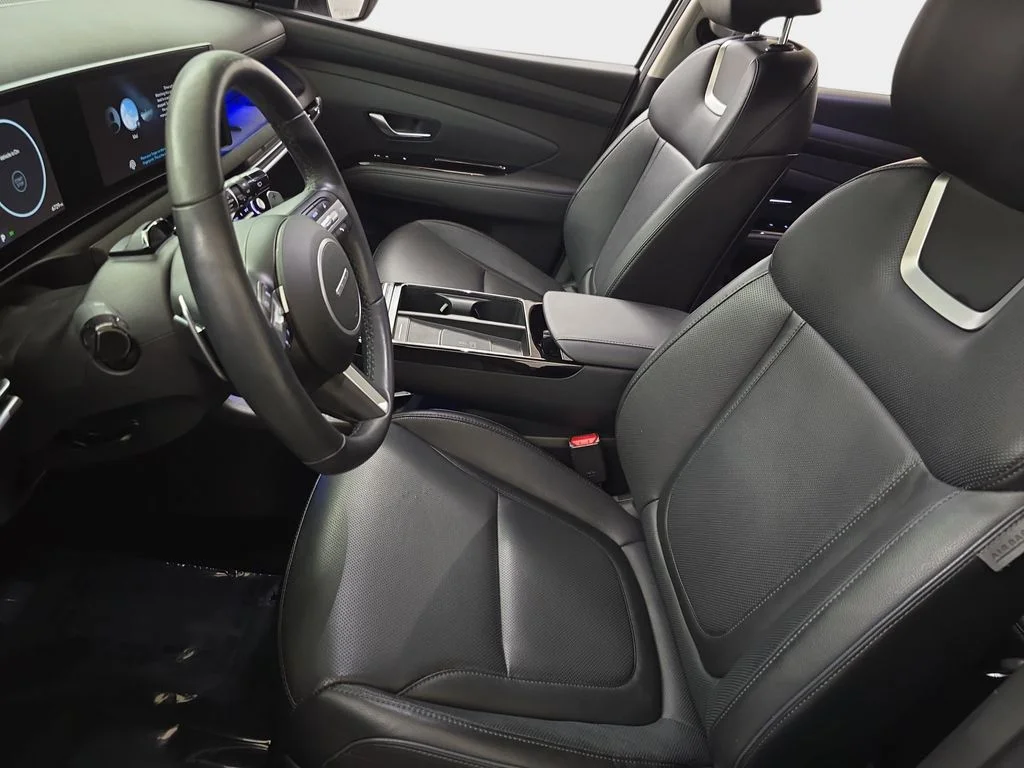 Used 2025 White Hyundai Limited image 18