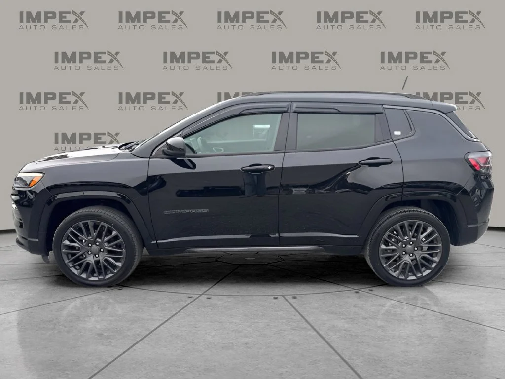 Used 2022 Black Jeep High Altitude image 2