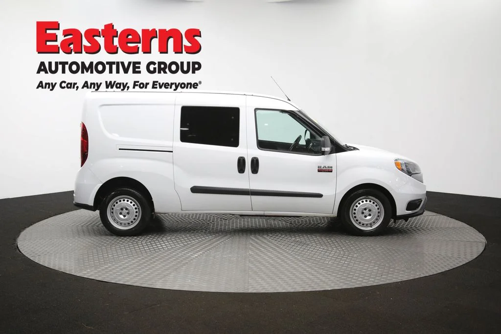 Used 2022 White Ram Base image 44