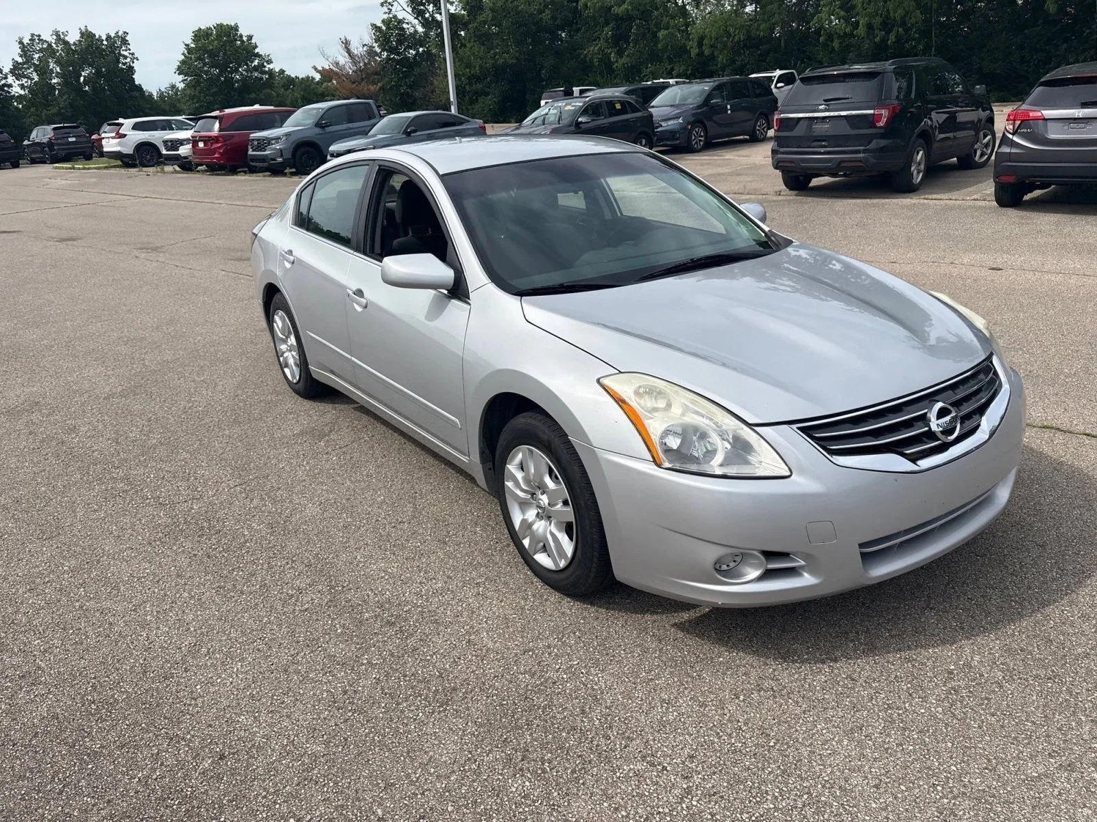 Used 2011 Brilliant Silver Metallic Nissan 2.5 S image 15