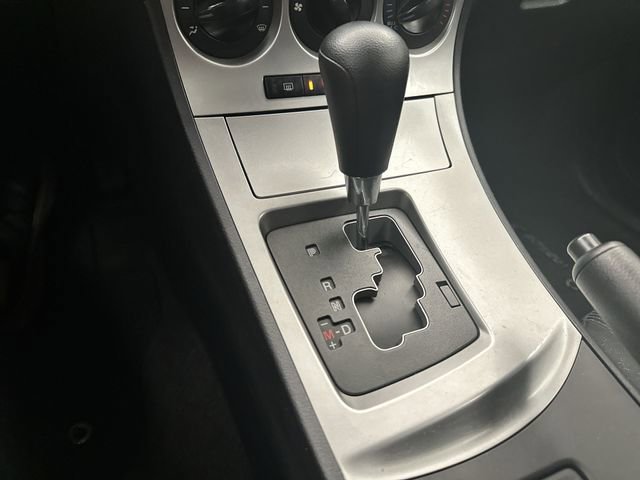 Used 2011 White Mazda i Touring image 21