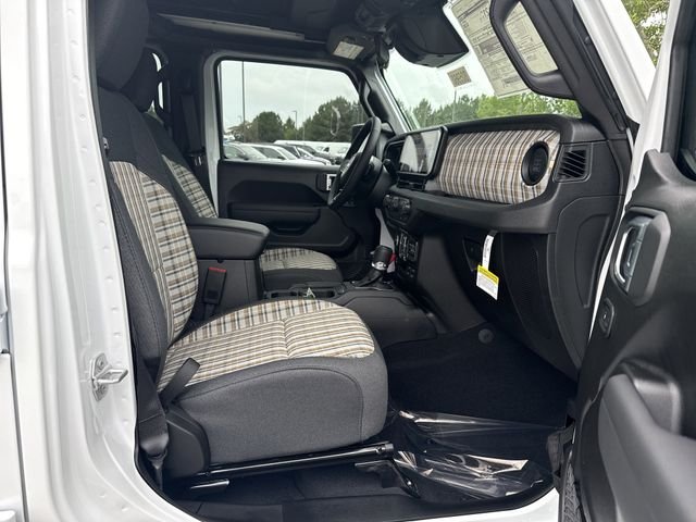New 2026 White/off-white Jeep 85th Anniversary Edition image 13