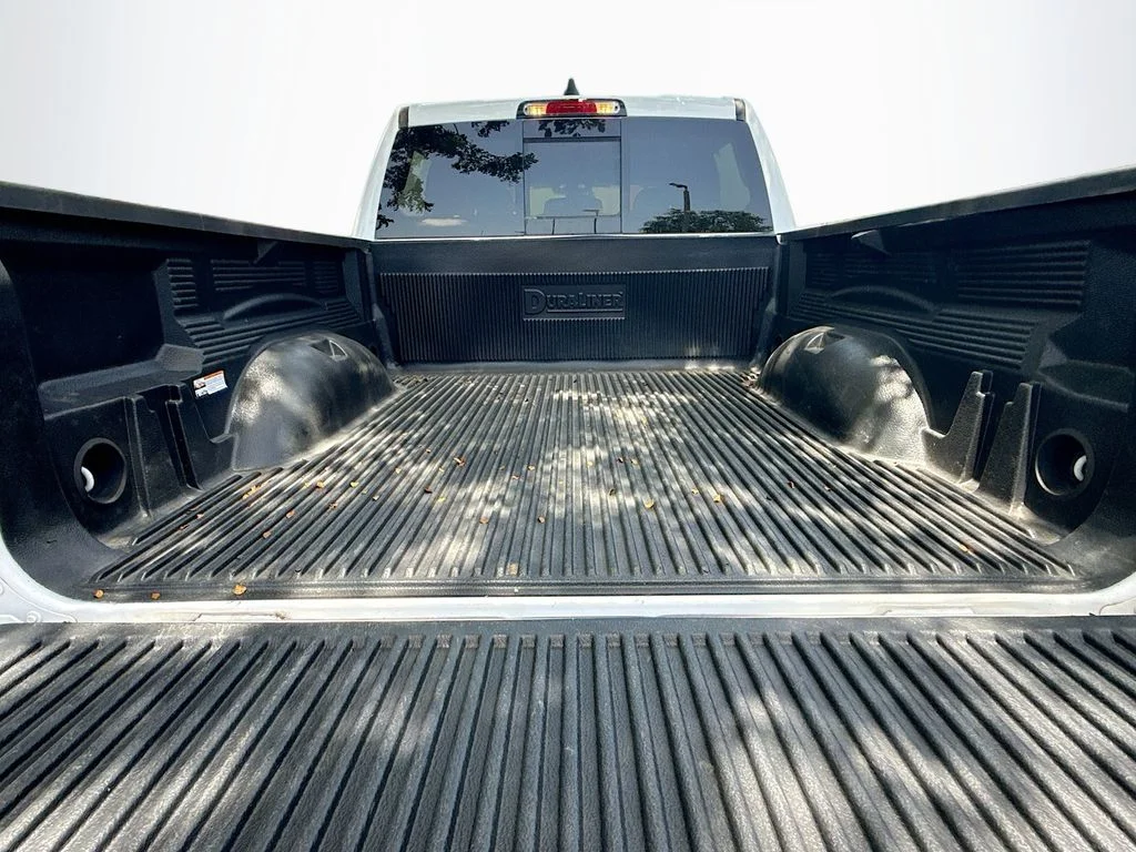 Used 2025 White Ram Big Horn/Lone Star image 26