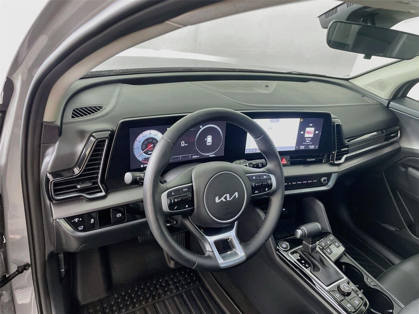 Used 2025 Wolf Gray Kia SX-Prestige image 13