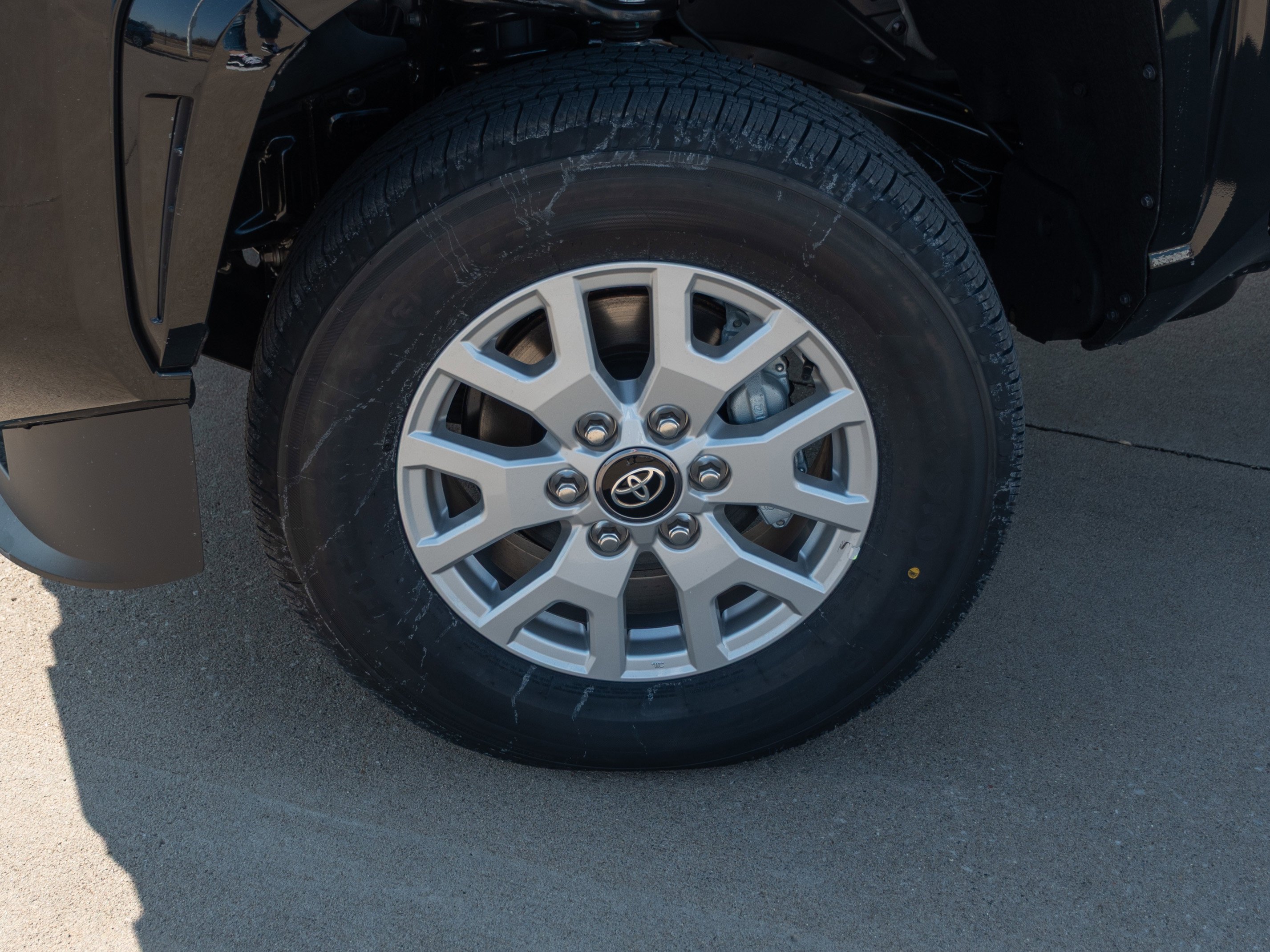 2026 Toyota Tacoma SR - Photo 5