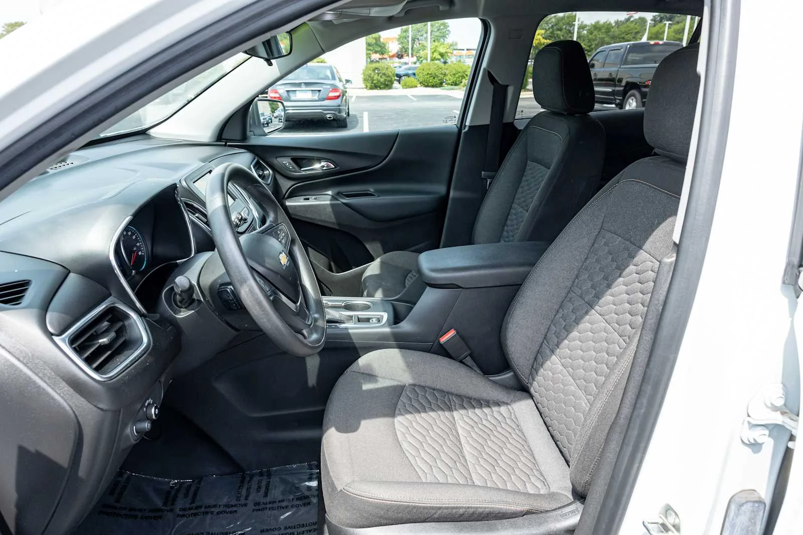 Used 2019 SUMMIT WHITE Chevrolet LT image 25