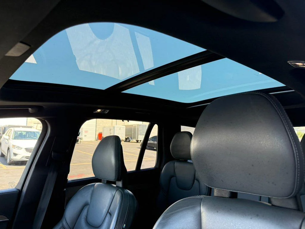 Used 2021 Birch Light Metallic Volvo INSCRIPTION image 14