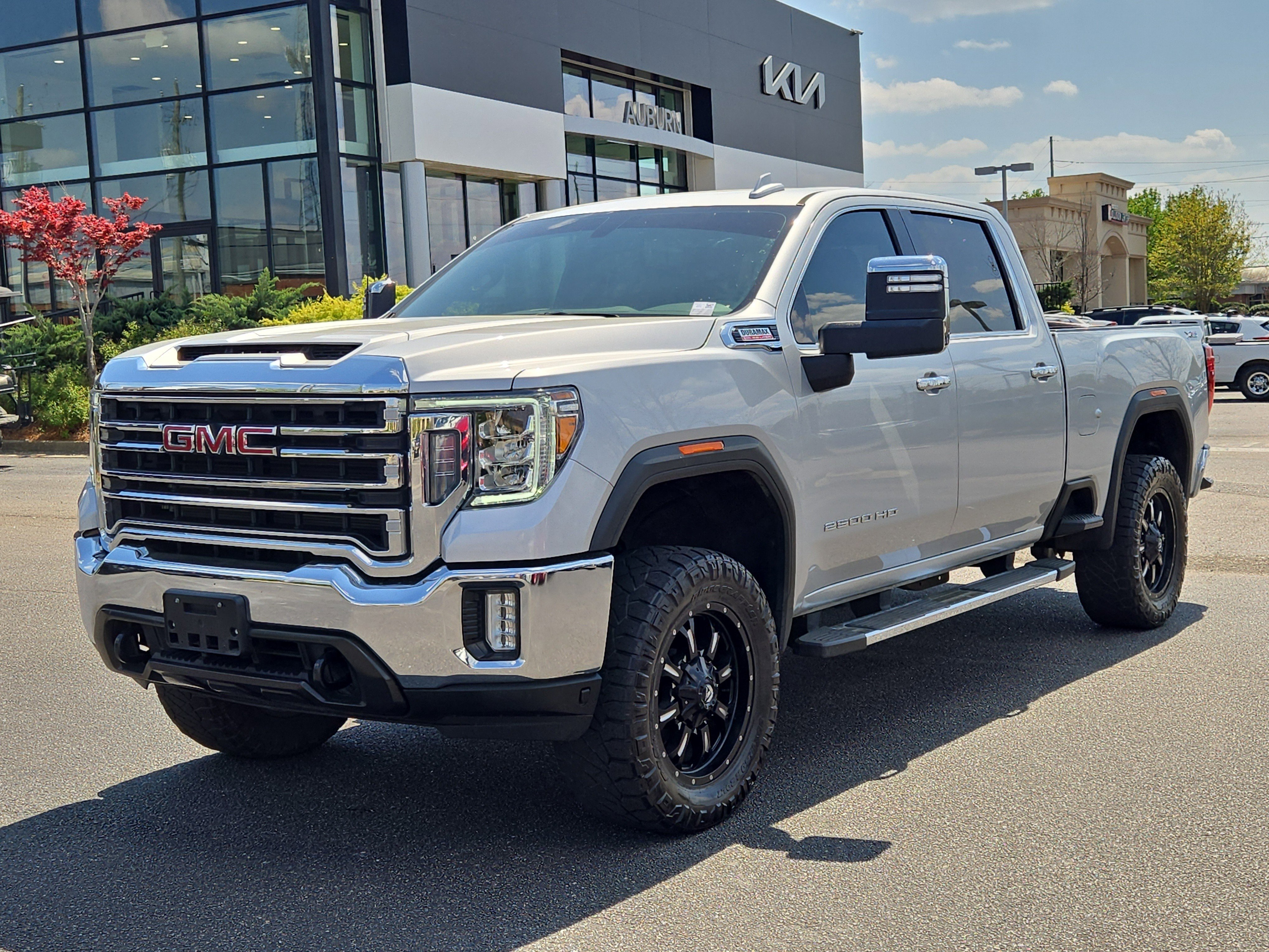 2022 GMC Sierra 4WD Crew Cab Standard Box SLT's photo