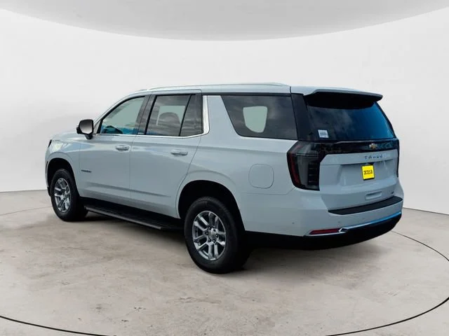 Used 2026 Summit White Chevrolet LT image 3
