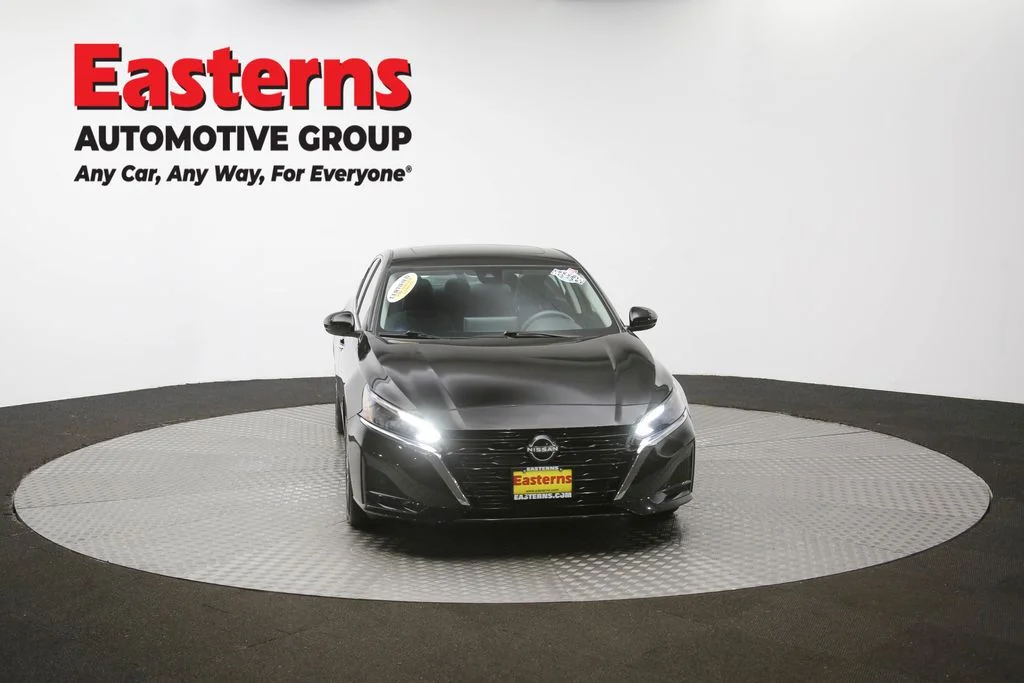Used 2023 Black Nissan 2.5 SV image 50