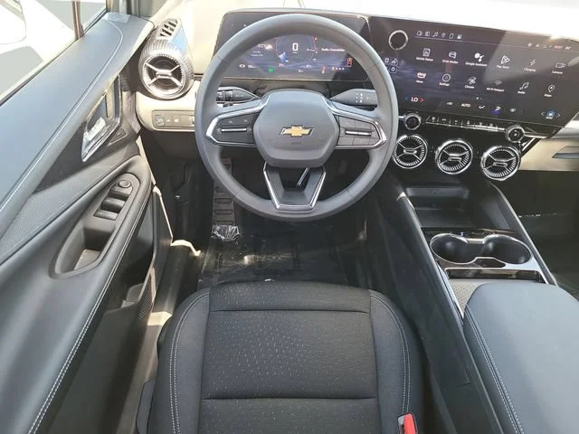 New 2025 Summit White Chevrolet LT image 16